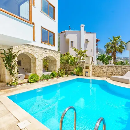 Villa Tarus Mara Kaş